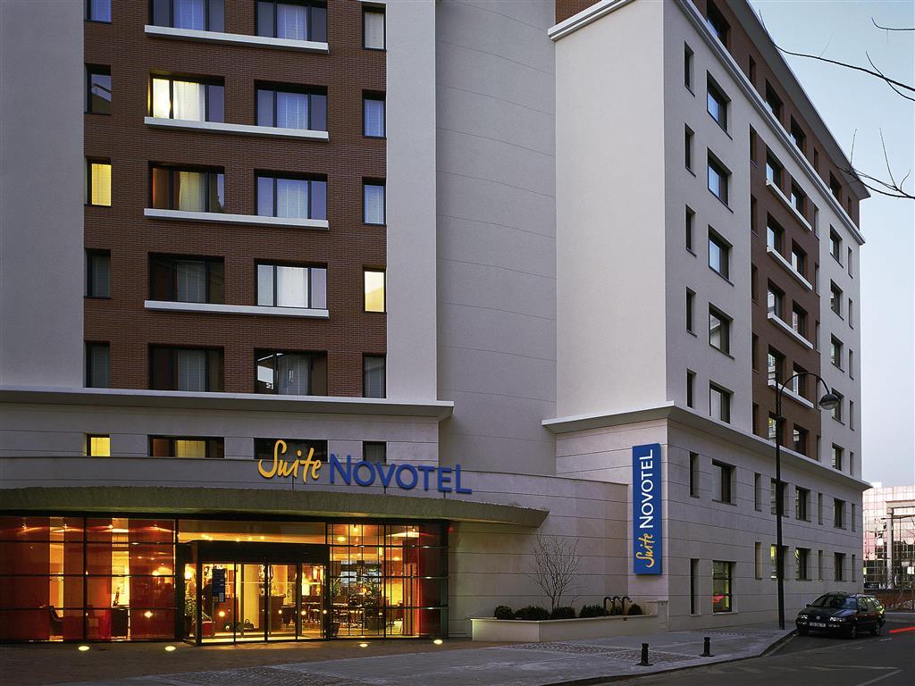 B&B Hotel Rueil-Malmaison Gare מראה חיצוני תמונה