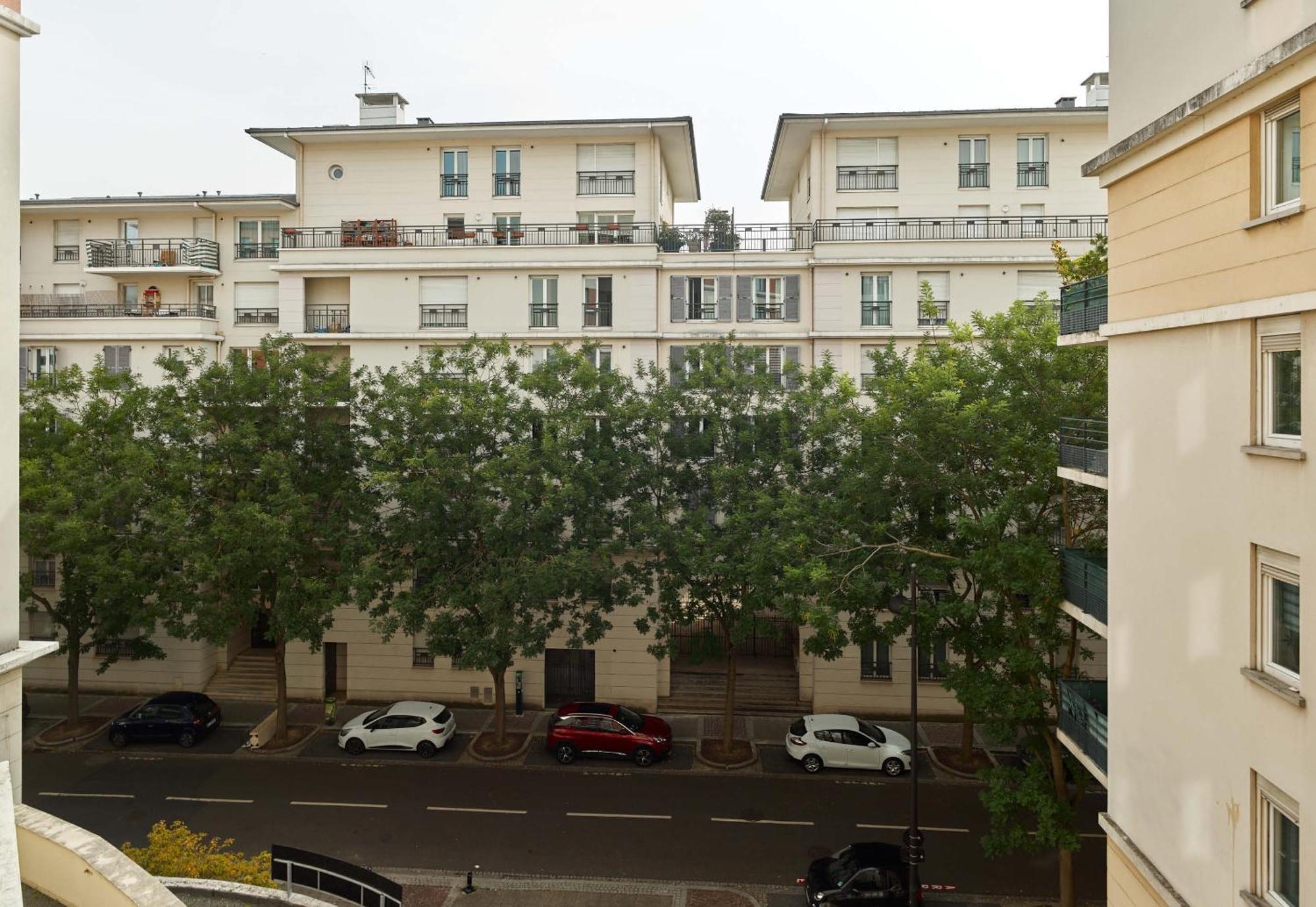 B&B Hotel Rueil-Malmaison Gare מראה חיצוני תמונה